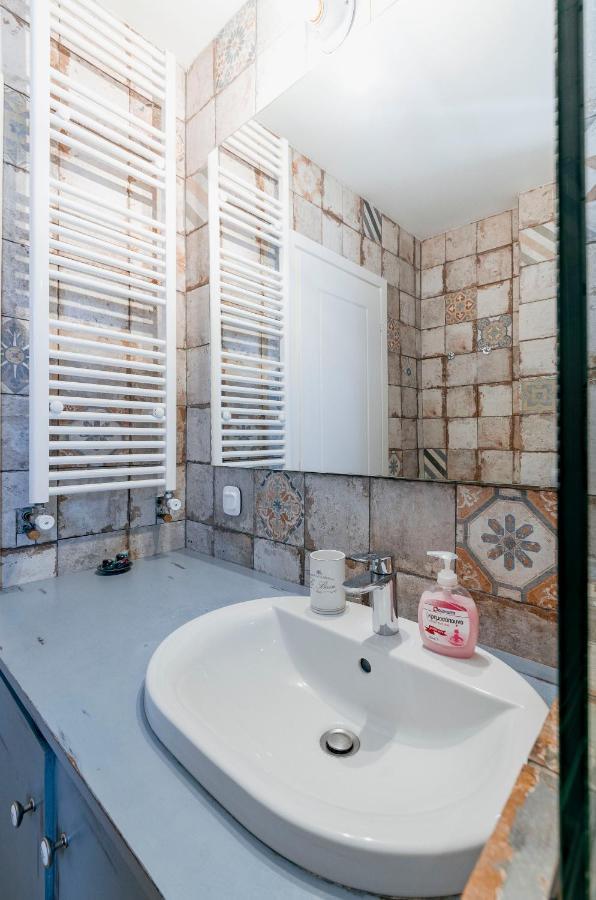 Comfortable 2 Bd Apartment Close To Athens Archeological Museum Atenas Exterior foto