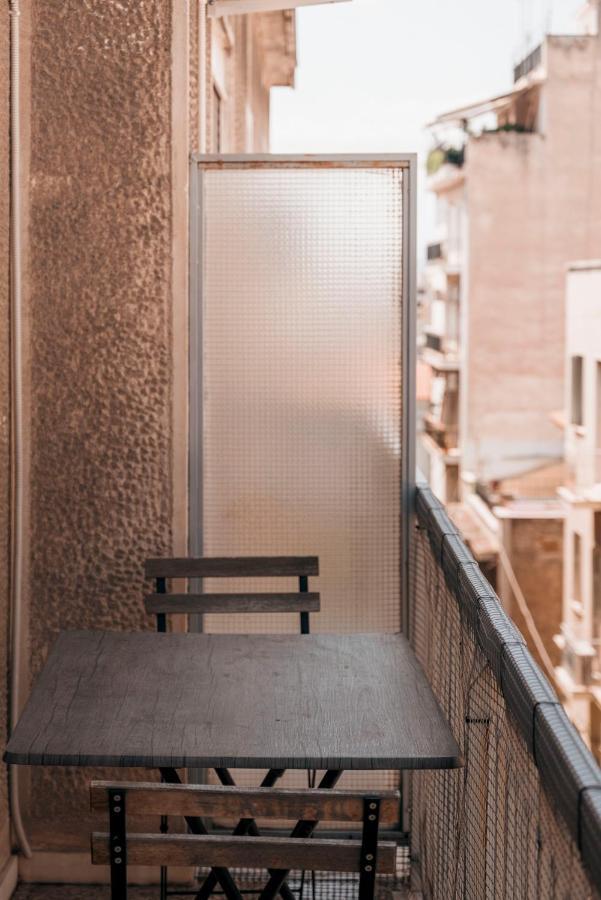 Comfortable 2 Bd Apartment Close To Athens Archeological Museum Atenas Exterior foto